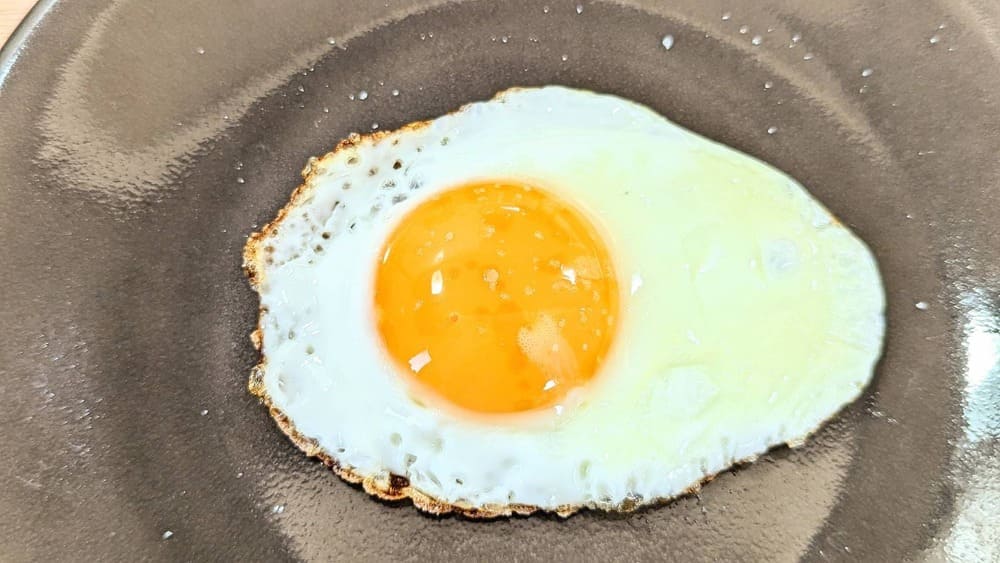 黄身がトロトロの目玉焼き